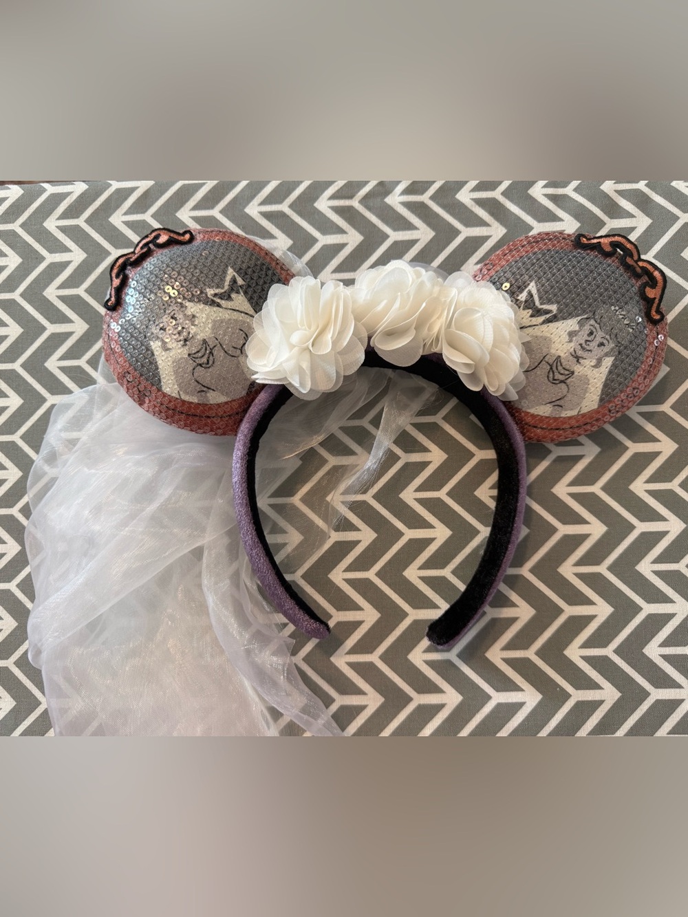 Disney Haunted Mansion Bride Minnie Ears Headband Veil Flowers Sequins